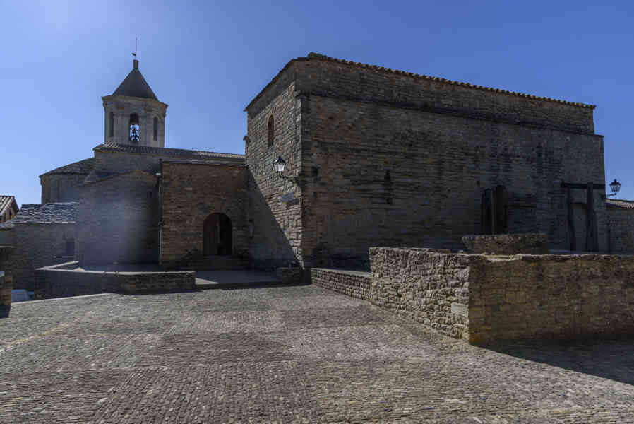 Huesca - Roda de Isábena 15 - catedral de San Vicente de Roda de Isábena.jpg